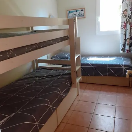 Bellevue Apartment *